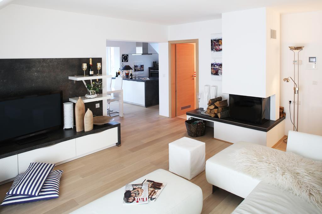 Golob Apartment Kranjska Gora Rum bild